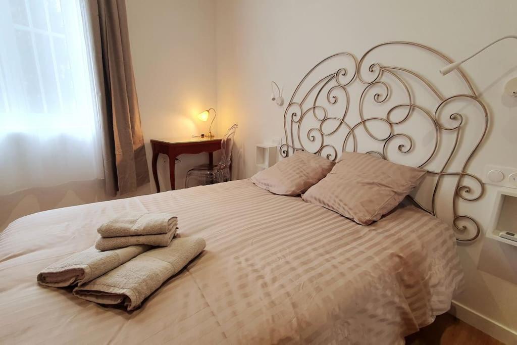 Apartment Classe 4 Etoiles - Cybele - Centre 2 Chambres, Cour Privative Et Garage *