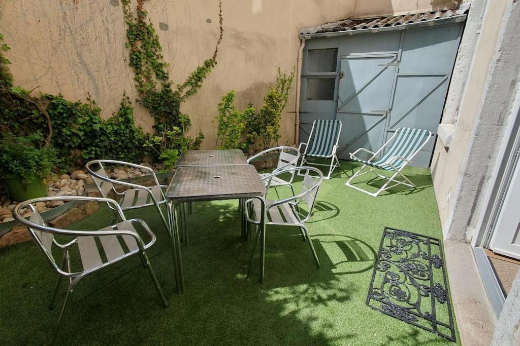 Classe 4 Etoiles - Cybele - Centre 2 Chambres, Cour Privative Et Garage Apartment Vienne (Isere)